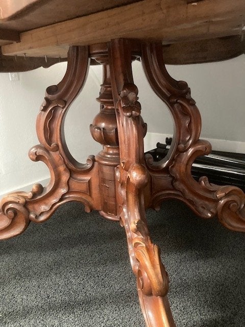 Foto 3 van antieke eettafel