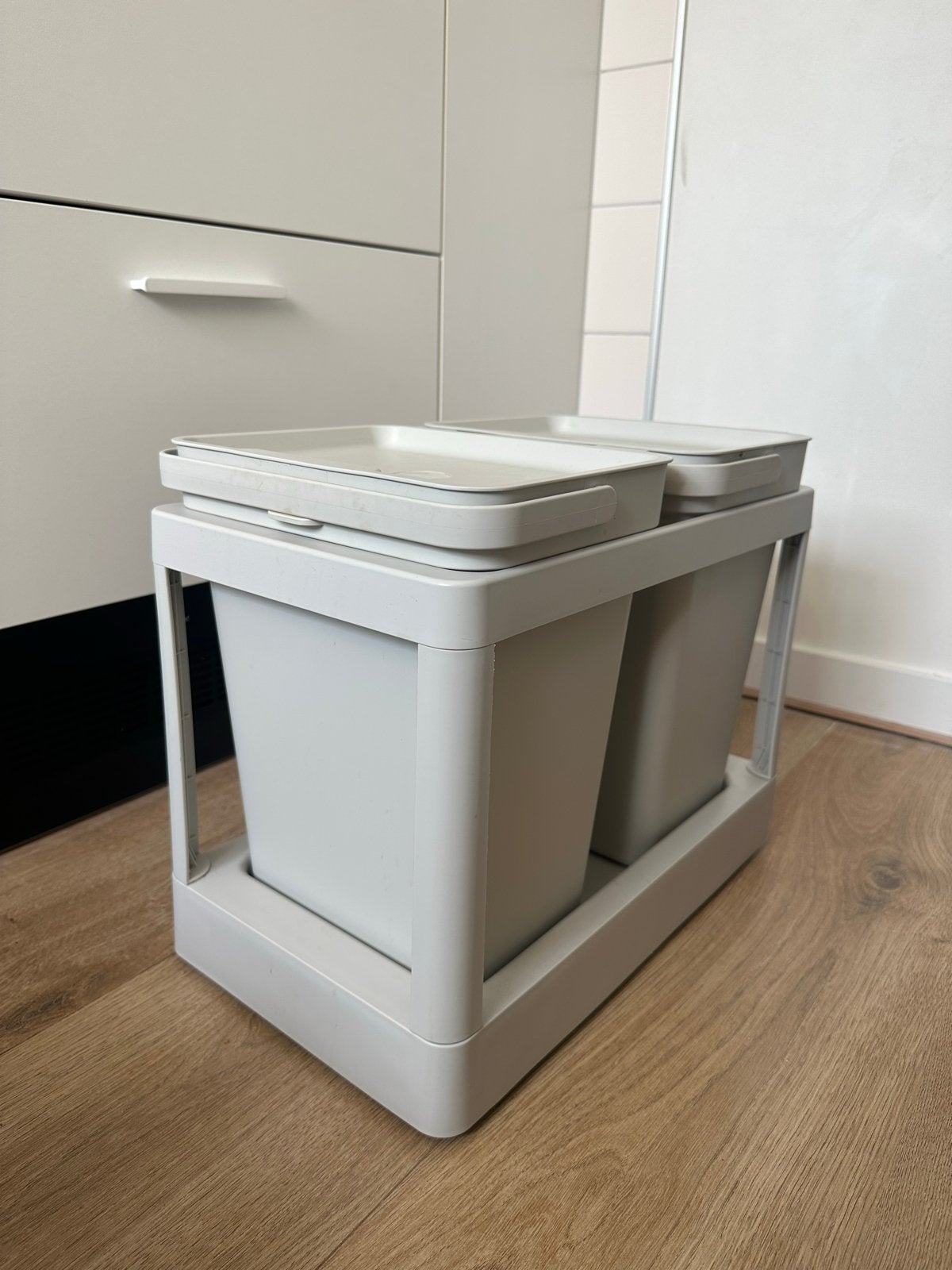 Ikea Hallbar uittrekbare prullenbak, gebruikt, Ophalen of Verzenden, Gebruikt, Kunststof