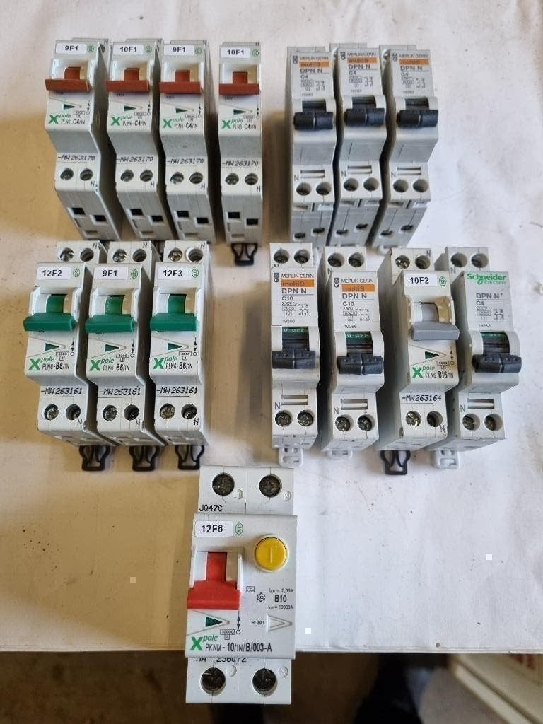 PARTIJ INSTALLATIEAUTOMATEN  ELEKTRA