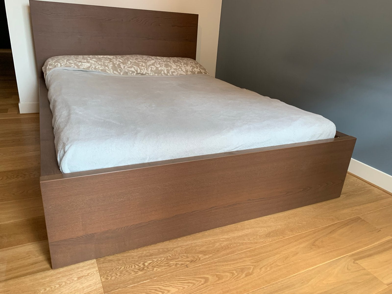 Ikea bed 210x155 cm met optioneel matras, Ophalen, Gebruikt, Bruin, 210 cm