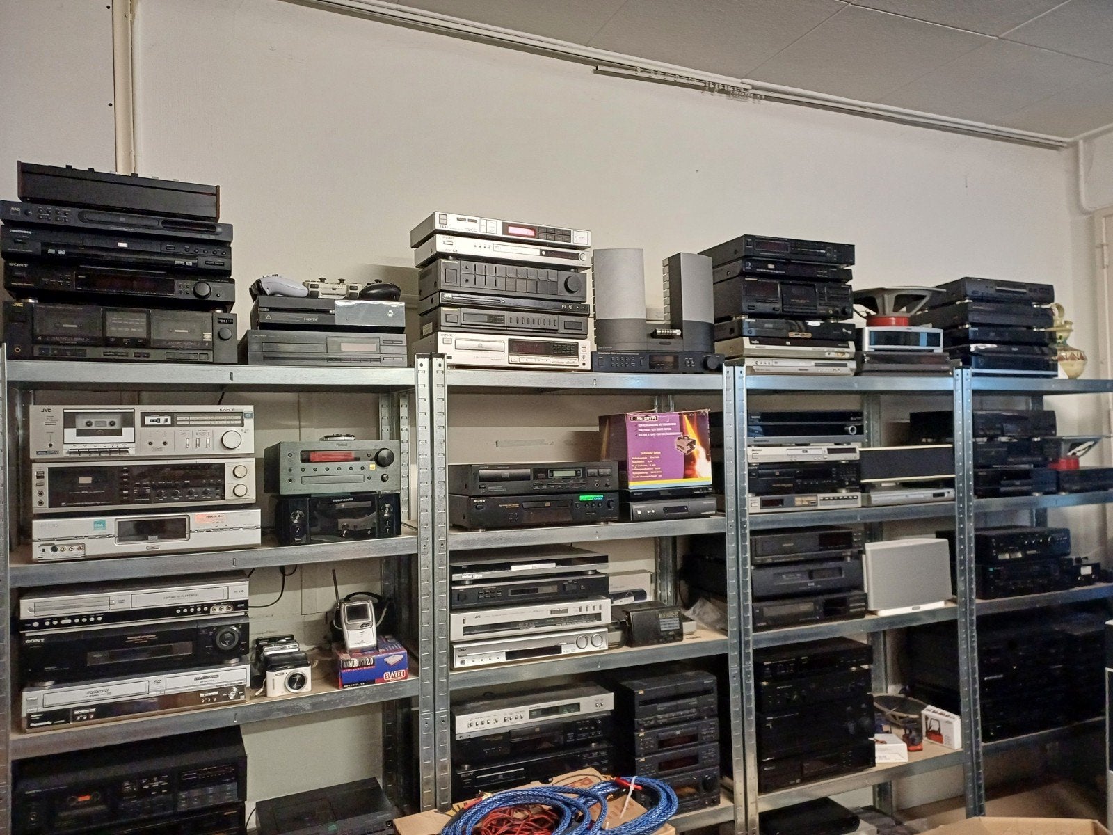 Grote partij vintage Hifi apparatuur en speakers, Gebruikt, Losse componenten, Tuner of Radio, Ophalen