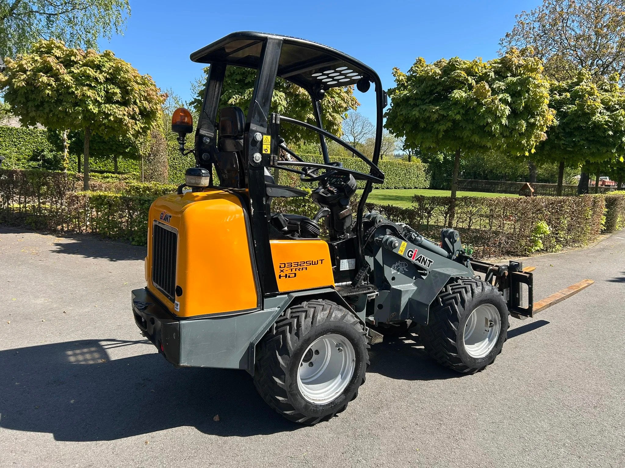Giant D332SWT X-tra HD (bj 2019), Wiellader of Shovel