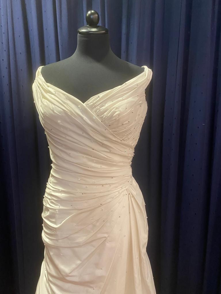 Taft zijde jurk met Swarovski steentjes, Ophalen, Nieuw, Blauw, Trouwjurk