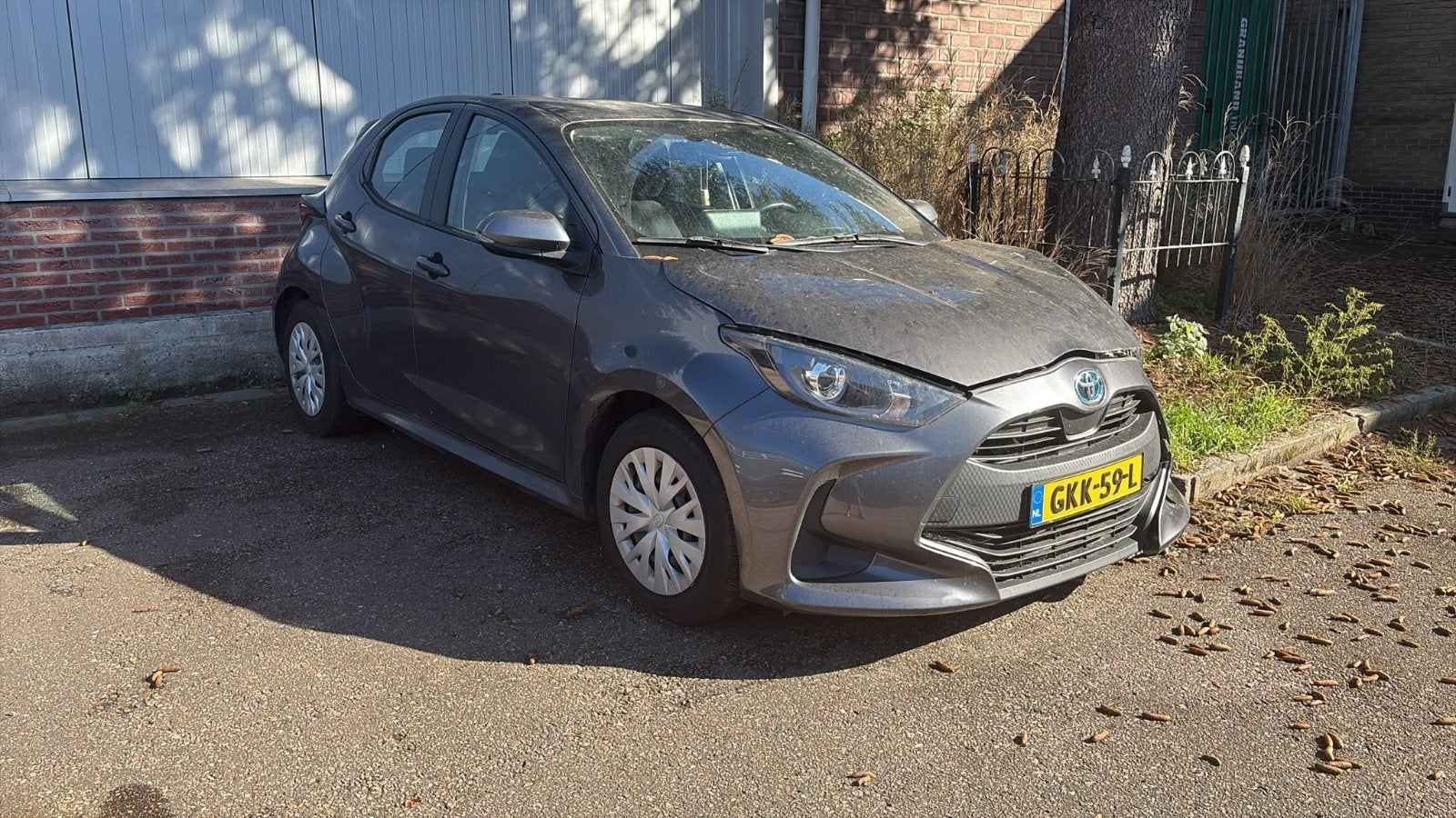 Toyota Yaris 1.5 Hybrid 116pk CVT 2022 Grijs, 1490 cc, Hybride Elektrisch/Benzine, Zilver of Grijs, Hatchback