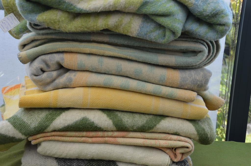 7 vintage wollen dekens 100 % zuiver scheerwol diverse maten, Ophalen of Verzenden, Gebruikt, Tweepersoons, Deken of Dekbed