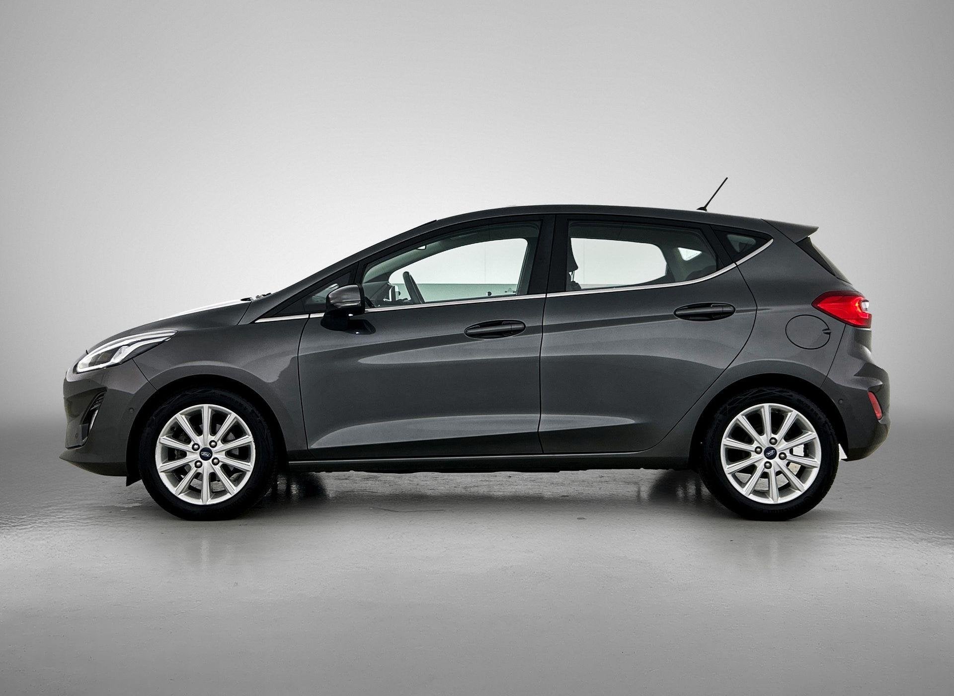Ford Fiesta 1.0 EcoBoost Titanium | Navigatie | Apple CarPla, Auto's, 12 maanden, Gebruikt, Euro 6, 580 kg