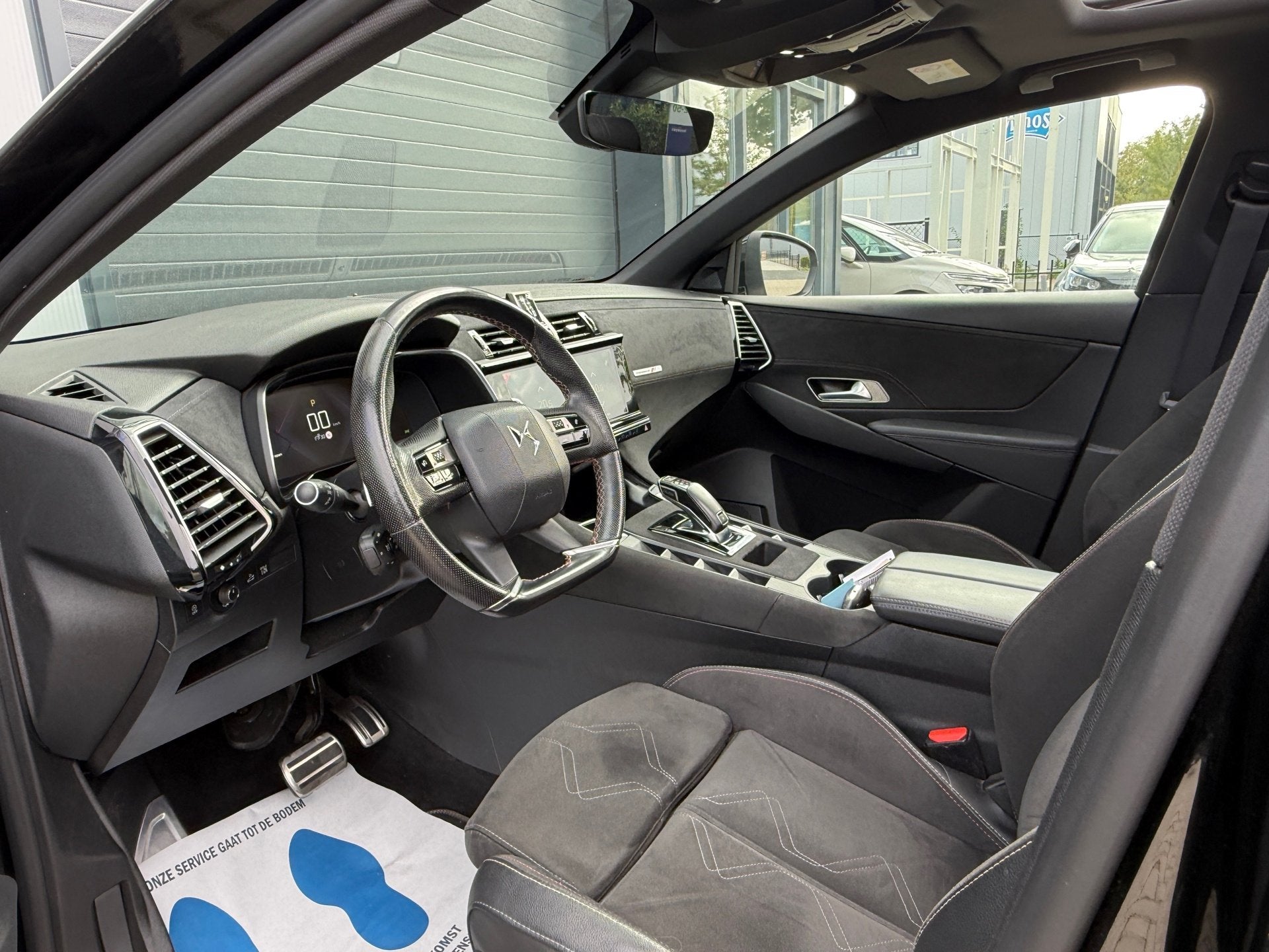 DS 7 Crossback 1.6 PureTech Performance Line / LEUKE OPTIES, Auto's, Euro 6, 4 cilinders, 181 pk, Zwart
