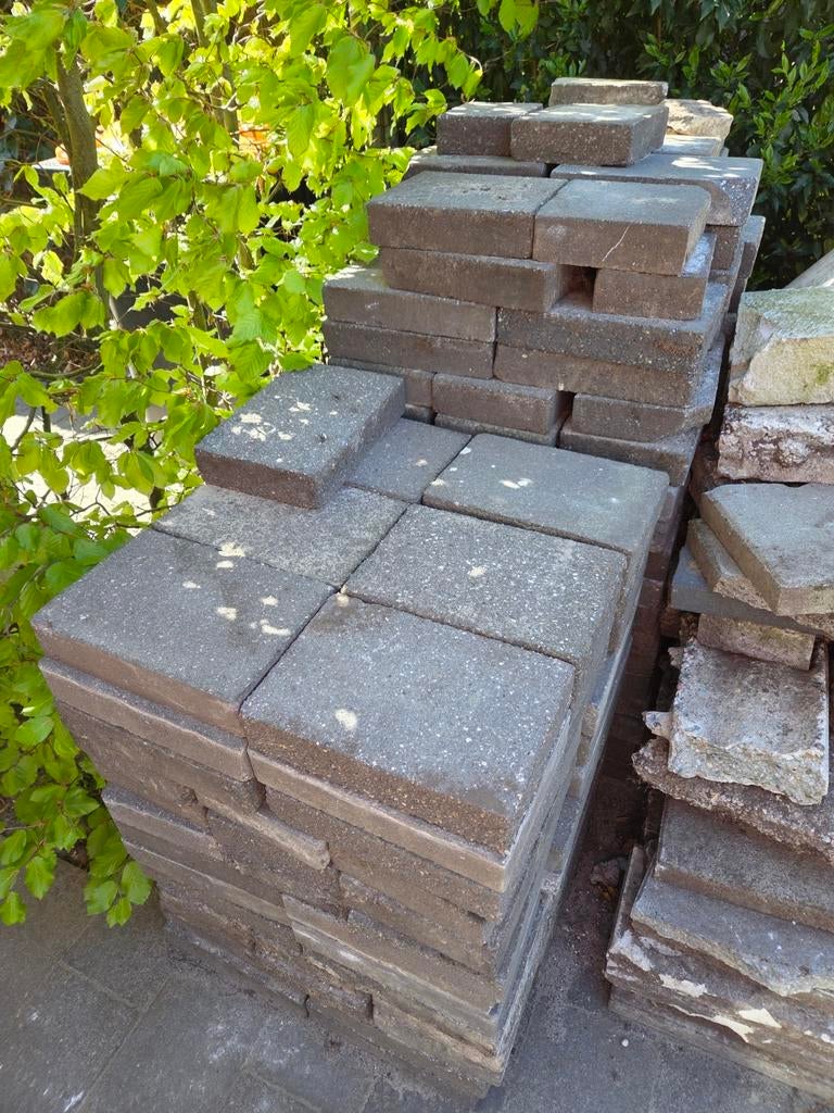 Gratis: Betontegels 20x30 cm, Tuin en Terras, Ophalen, Gebruikt, 10 m² of meer, Beton