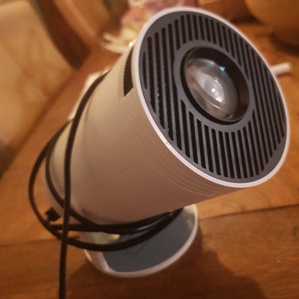 Compacte LED Beamer / Projector - Zo goed als nieuw, Overige technologieën, Onbekend, Ophalen of Verzenden, Zo goed als nieuw