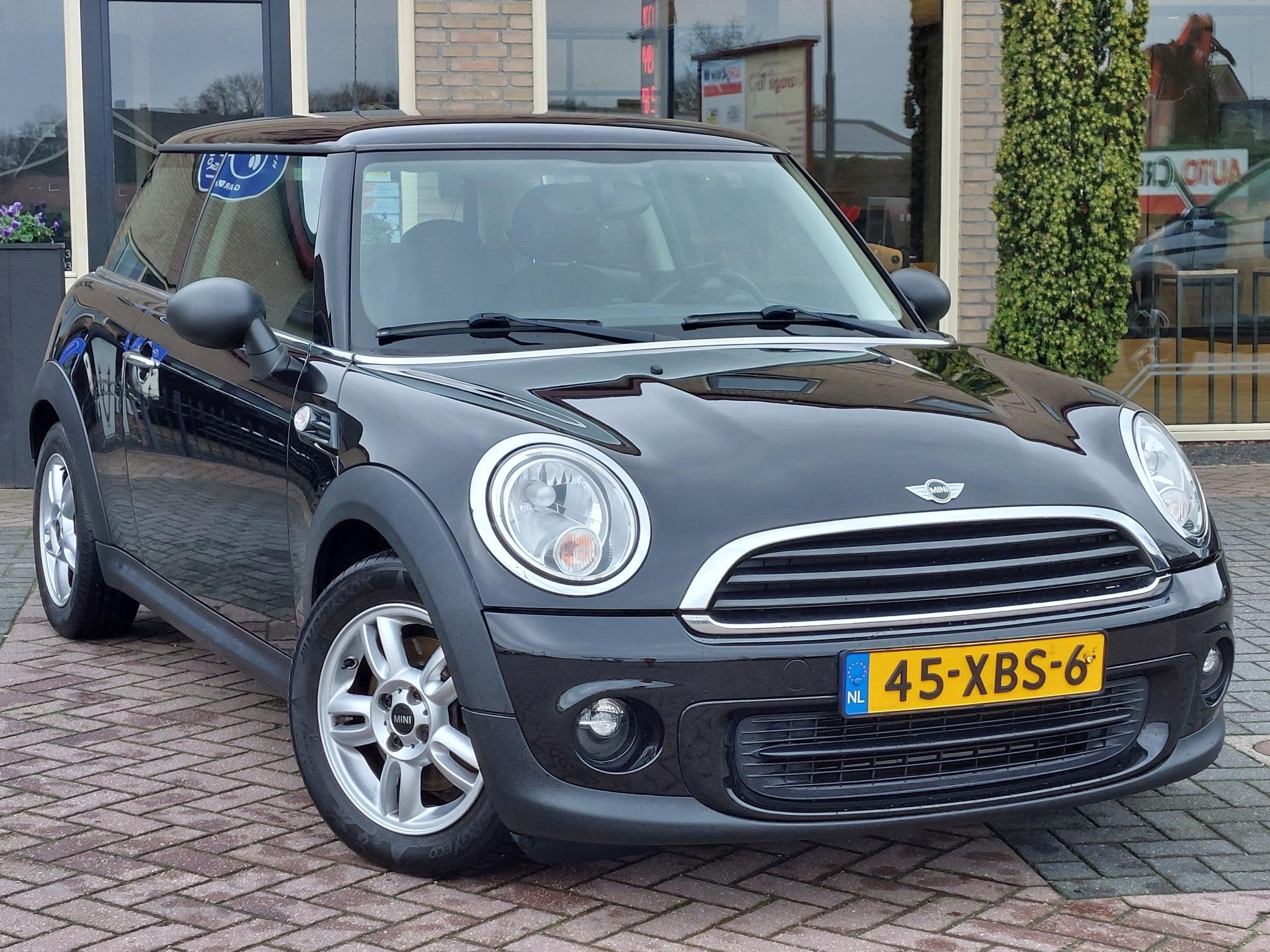 MINI One 1.6 One Business Line | Navi | Cruise | Garantie |, Voorwielaandrijving, Euro 5, Stof, Zwart