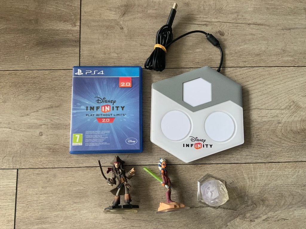 Playstation 4 Disney Infinity 2.0 PS4 Starterset, Spelcomputers en Games, Games | Sony PlayStation 4, Zo goed als nieuw, Avontuur en Actie