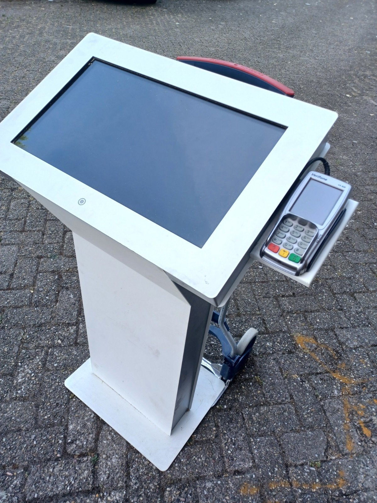 Interactieve Kiosk met Betaalterminal en Minix PC, Ophalen