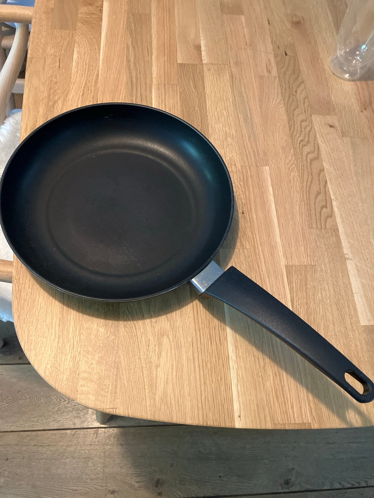 HEMA Koekenpan 28cm, Ophalen, Gebruikt, Koekenpan, Overige merken