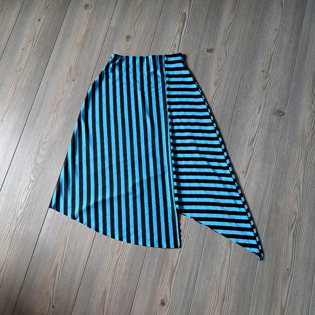 Pull & Bear gestreepte asymmetrische rok, maat S, Meerkleurig, Ophalen of Verzenden, Zo goed als nieuw, Onder de knie