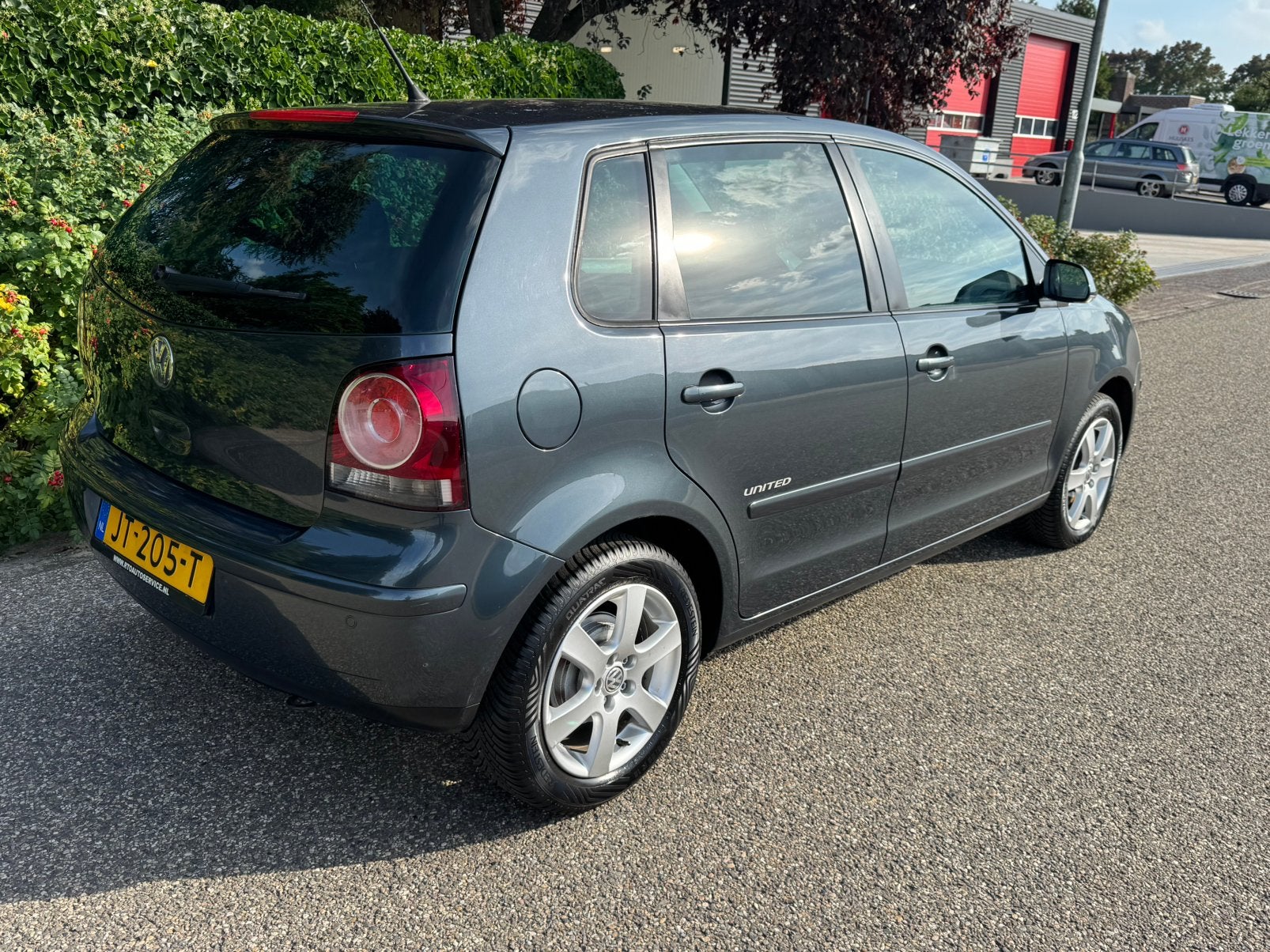 Foto 6 van Volkswagen Polo 1.2 Esyline 2008 Grijs Nieuwe Apk