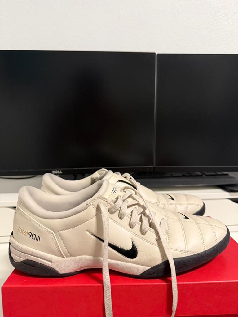 Nike Total 90 Maat 45.5 creme, Maat XS of kleiner, Schoenen, Ophalen of Verzenden, Zo goed als nieuw