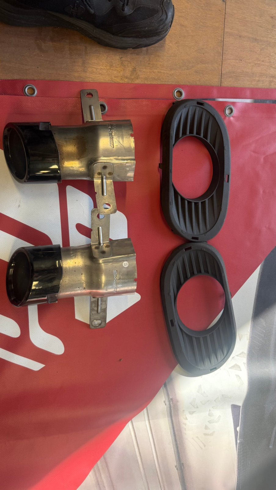 Mercedes a35 amg eindtips + covers OEM AMG W177, Ophalen