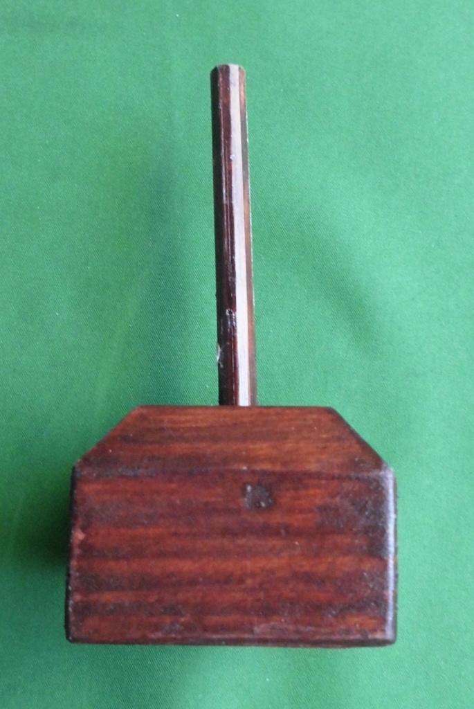 Bamboe Standaard voor Keris Grepen – Handwerk Bali HSPKS01, Hout, Bruin, Verzenden, 4 cm