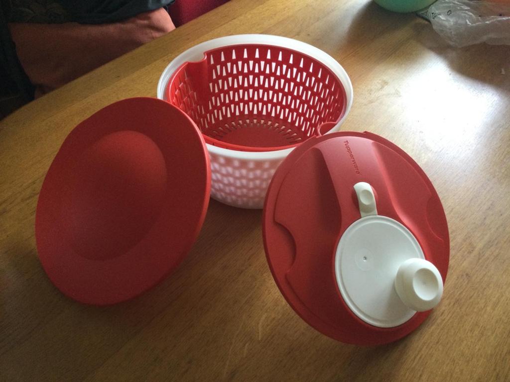Nieuwe Tupperware Sla Centrifuge 3 Liter (2stus beschikbaar), Ophalen of Verzenden, Nieuw, Rood, Overige typen