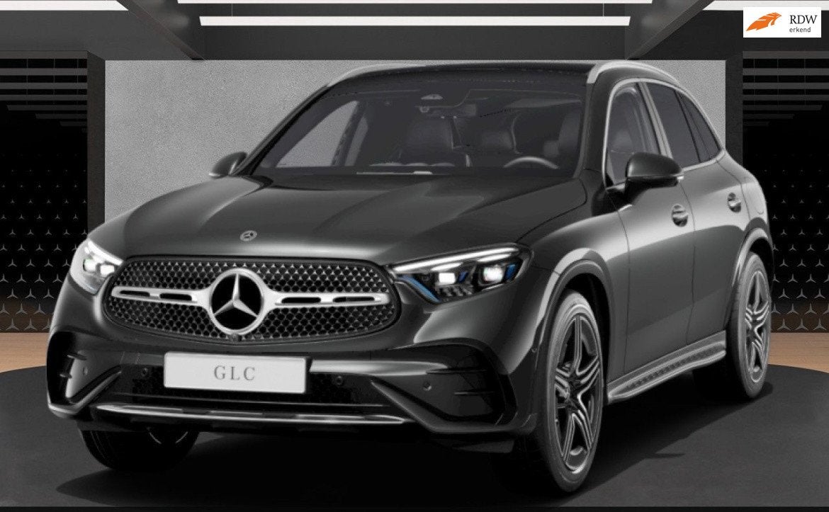 Mercedes-Benz GLC-klasse 300e 4MATIC AMG Line Pano/Memorysea, Automaat, Dealer onderhouden, Gebruikt, Zwart