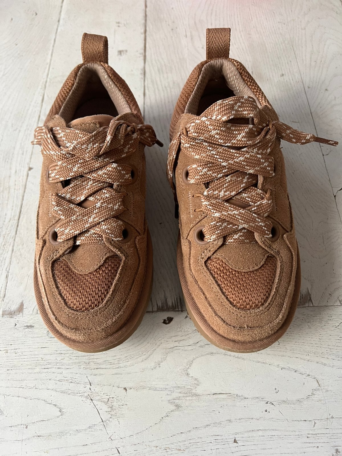 UGG lo lowmellow bruin maat 36, Ophalen of Verzenden, Zo goed als nieuw, Bruin, Sneakers of Gympen