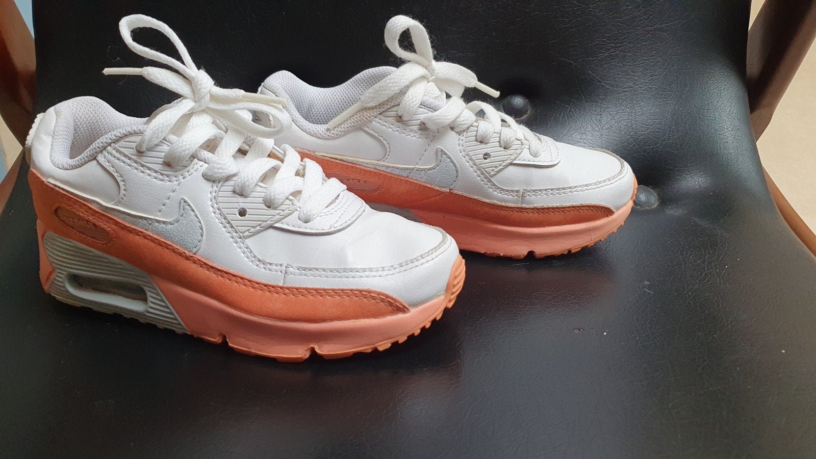 Nike Air Max 90 Maat 31.5, Sportschoenen, Zo goed als nieuw, Nike, Verzenden