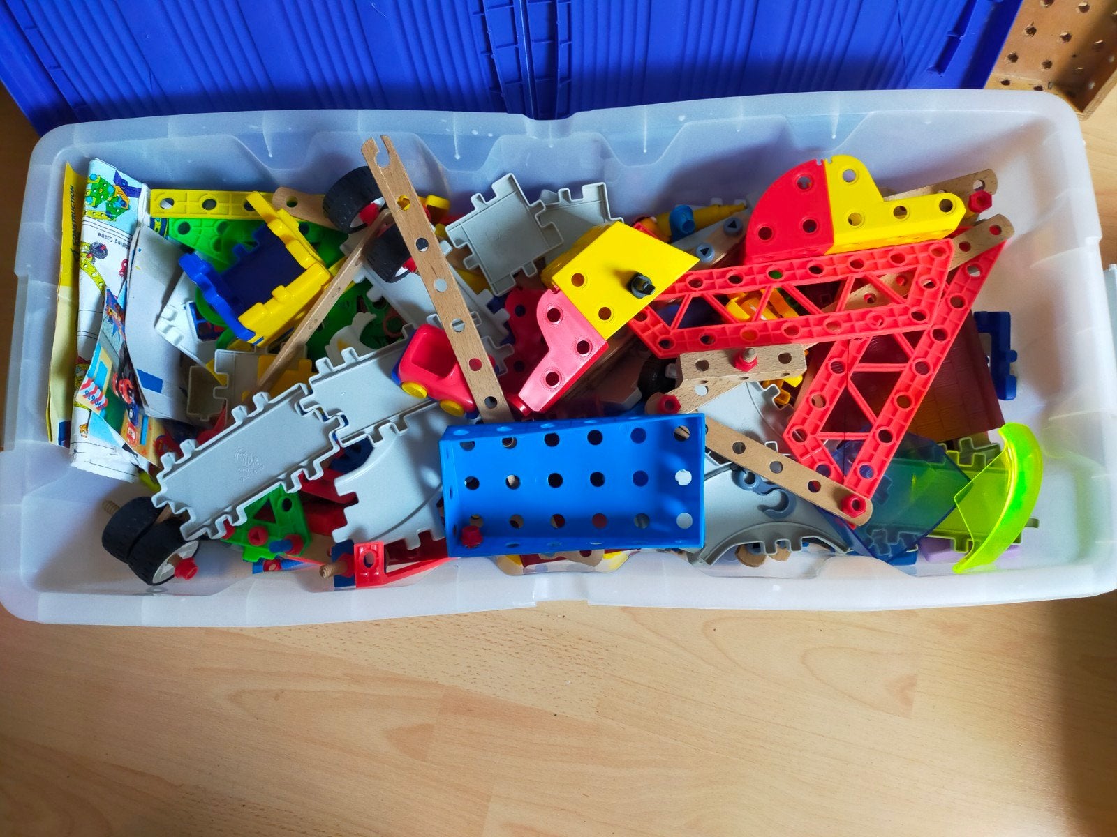 Meccano junior, Ophalen