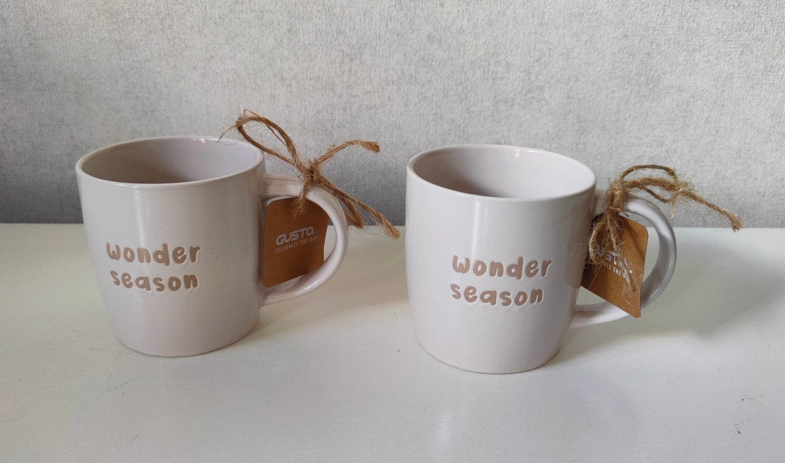 2 Nieuwe Gusta "Wonder Season" mokken 250 ml,  off white, Huis en Inrichting, Keramiek, Nieuw, Ophalen of Verzenden, Overige stijlen