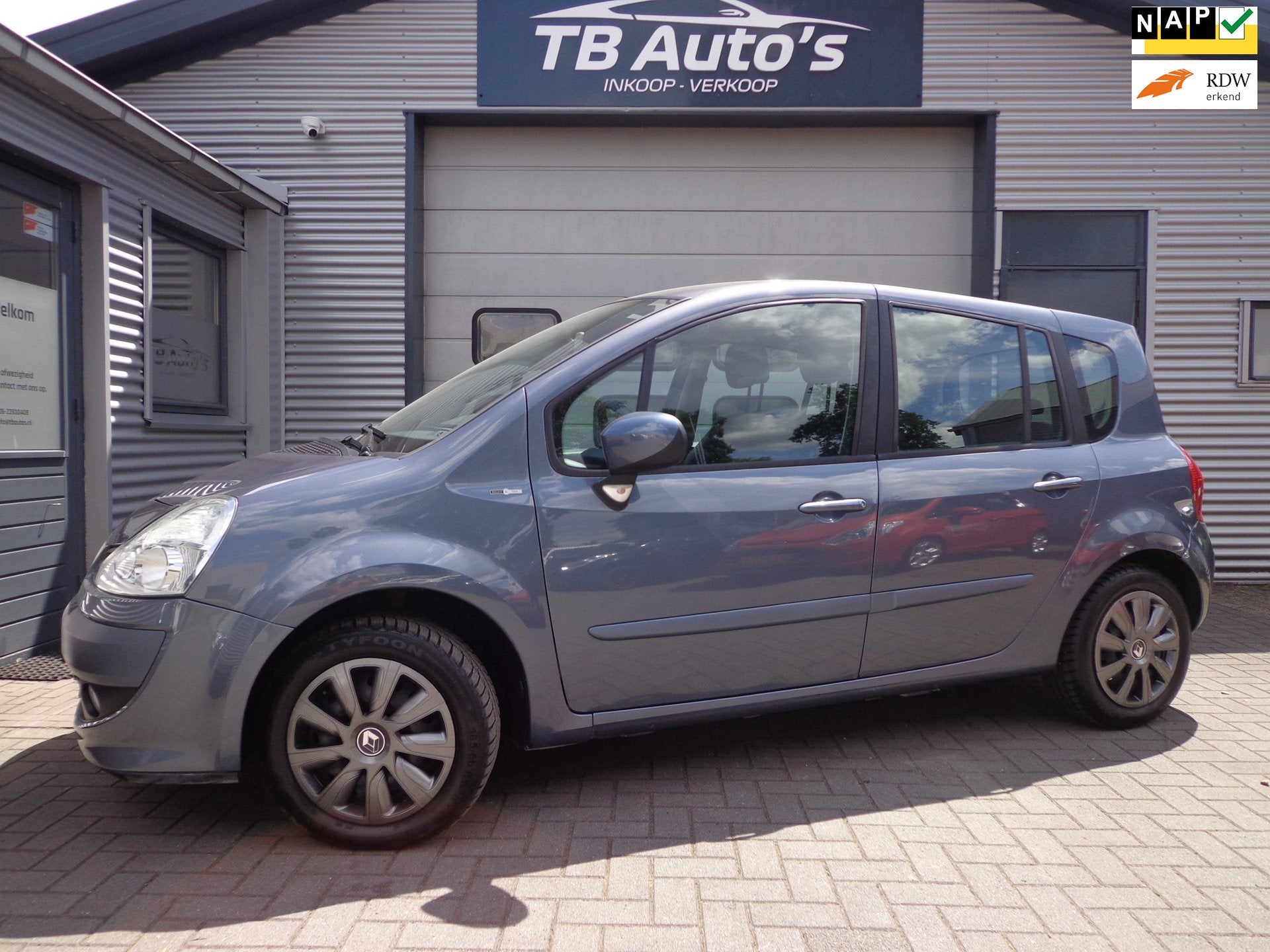 Renault Grand Modus 1.6-16V Night & Day ! AUTOMAAT / 92.577, Euro 5, Gebruikt, Zwart, 4 cilinders