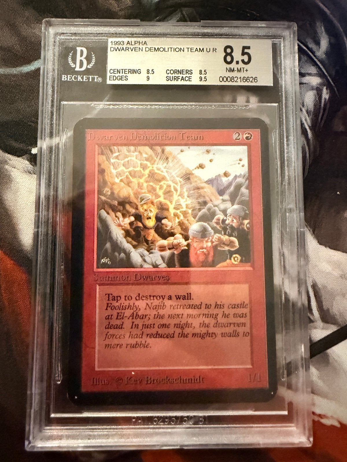 Magic: The Gathering Alpha Dwarven Demolition Team BGS 8.5, Ophalen of Verzenden, Zo goed als nieuw, Losse kaart