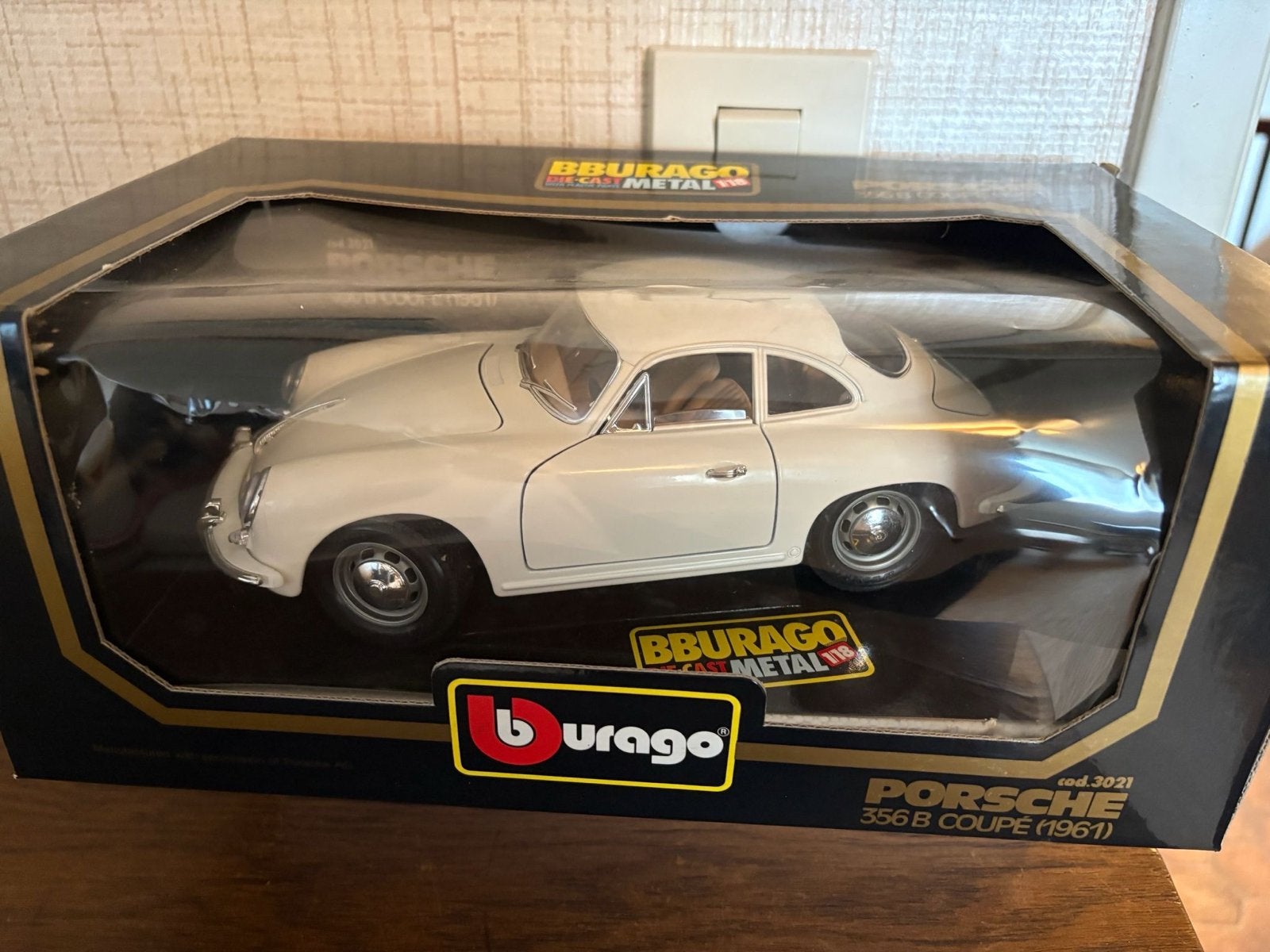 Bburago Porsche 356 B Coupé (1961) modelauto, Ophalen of Verzenden, Nieuw, Auto, Bburago