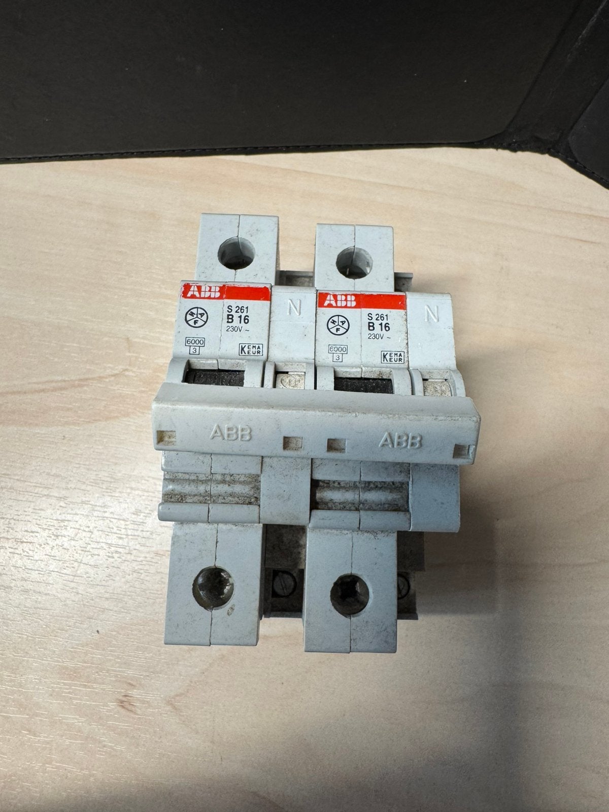 ABB Kookgroep 2x16A B16 – S261 – 230V, Ophalen of Verzenden, Gebruikt, Installatieautomaat