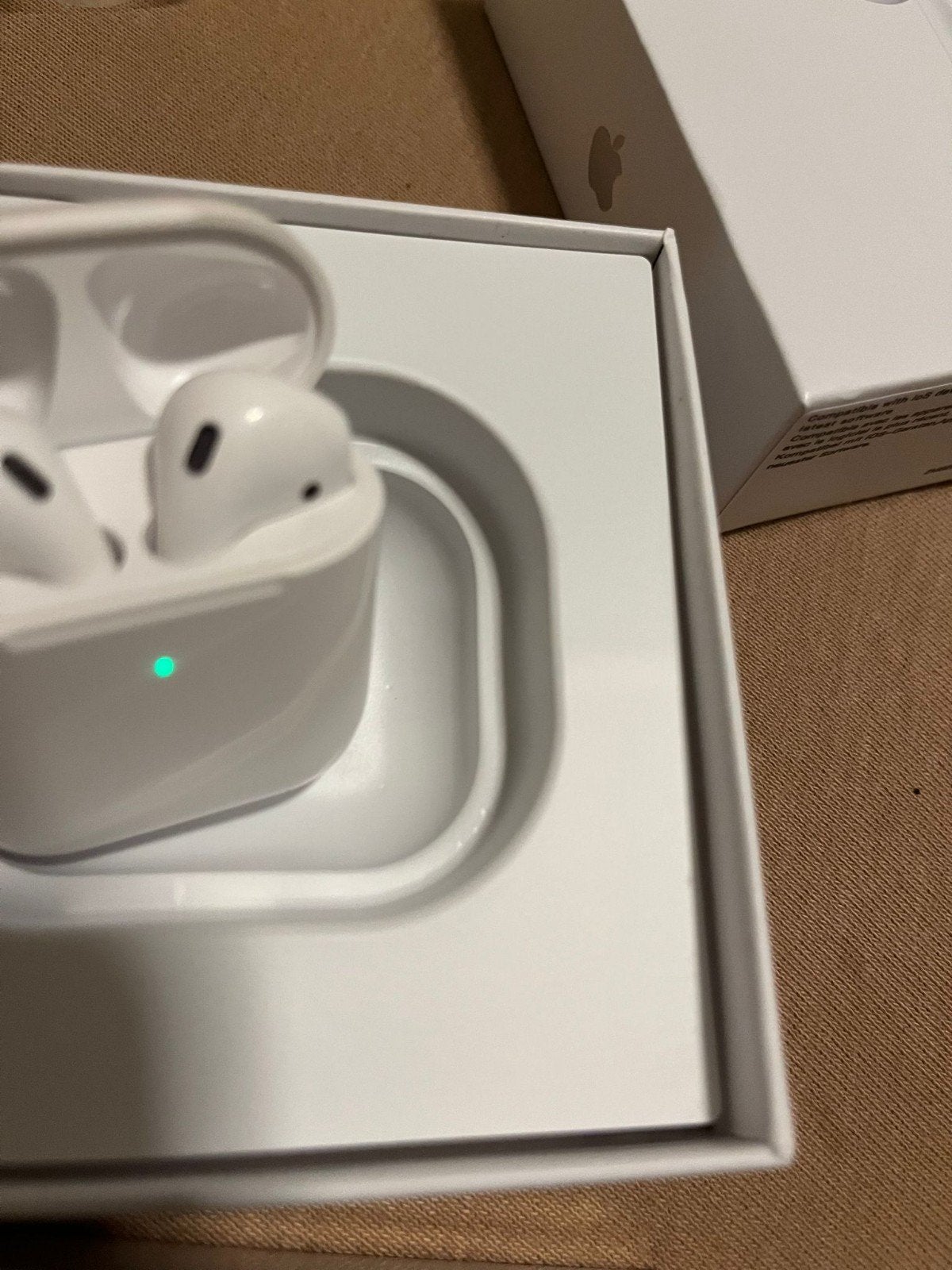 Apple AirPods (2e generatie) met oplaadcase, Ophalen of Verzenden, Nieuw, Draadloos