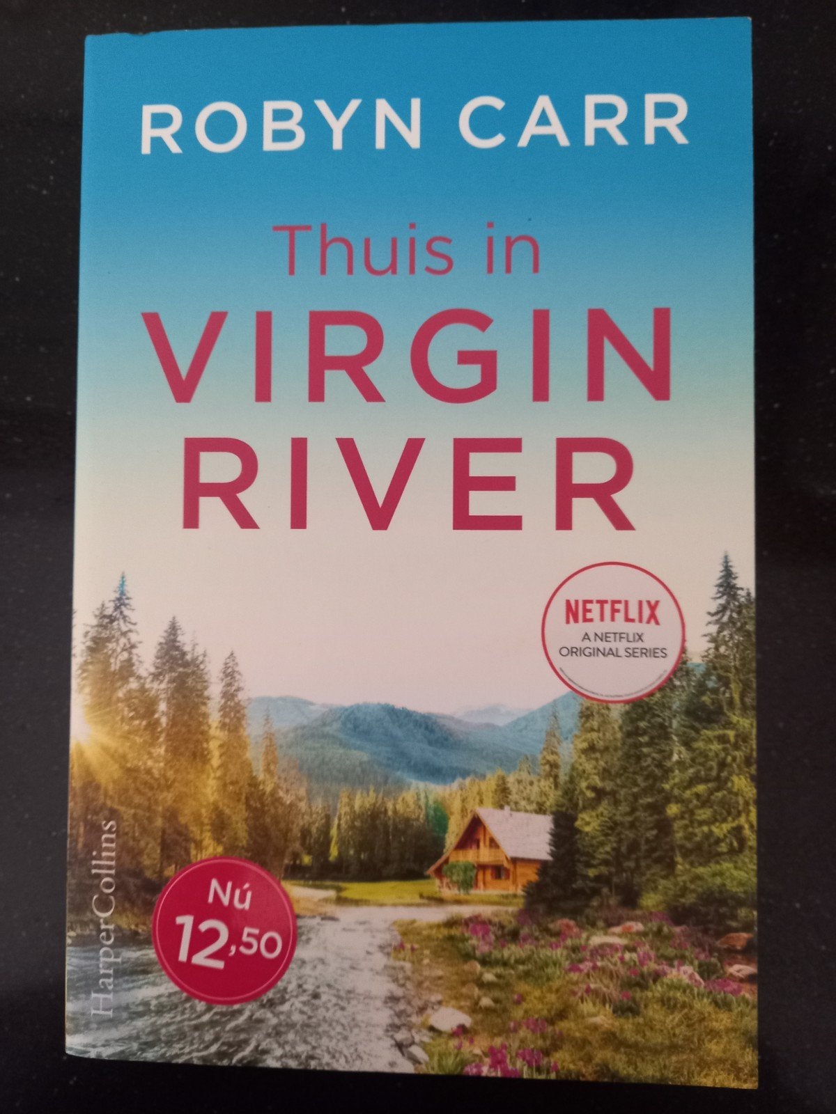 Robyn Carr - Thuis in Virgin River, Boeken, Literatuur, Zo goed als nieuw, Nederland, Ophalen of Verzenden