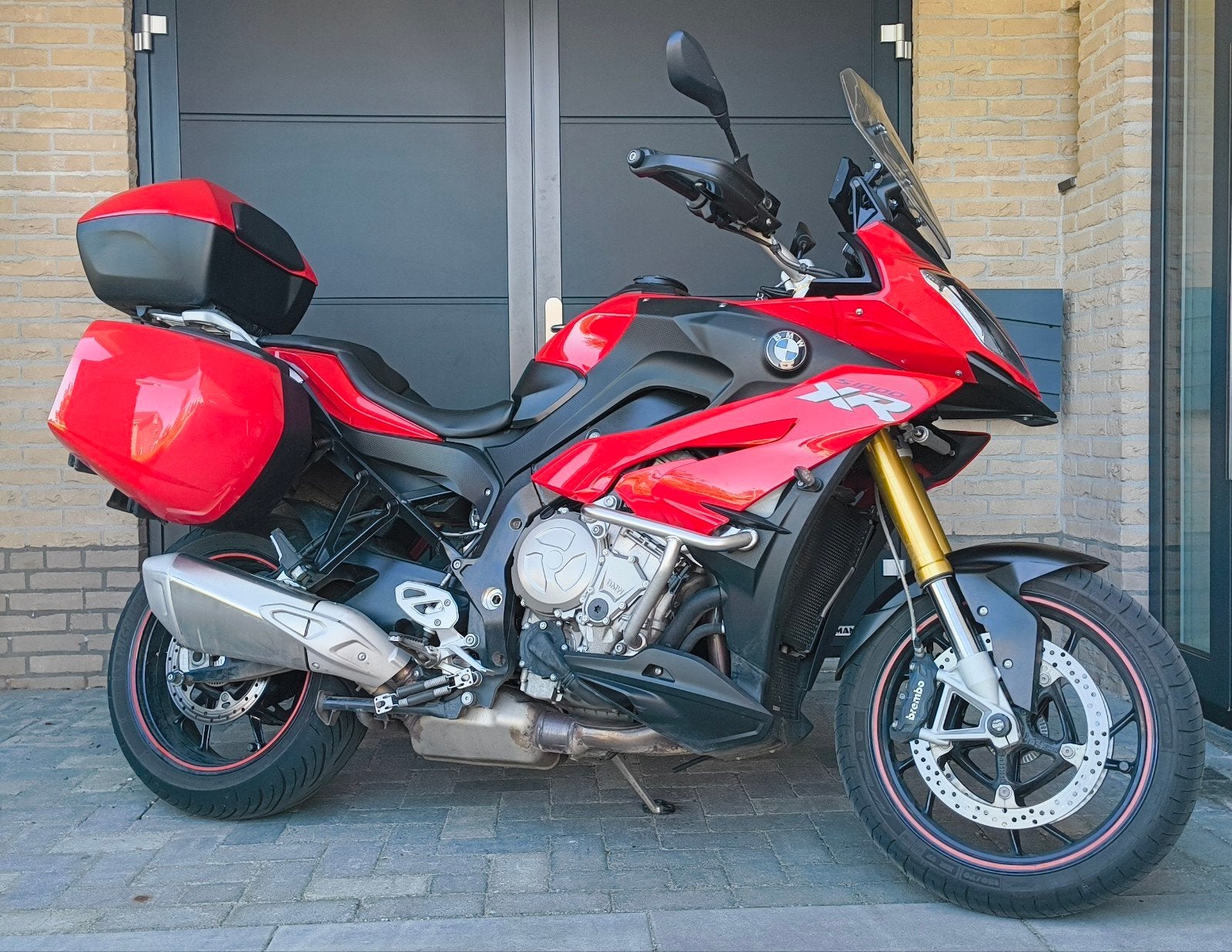 BMW S1000XR full options, dealer onderhouden, Motoren, Motoren | BMW, Occasion, Handvatverwarming, 4 cilinders, Motorrijbewijs A