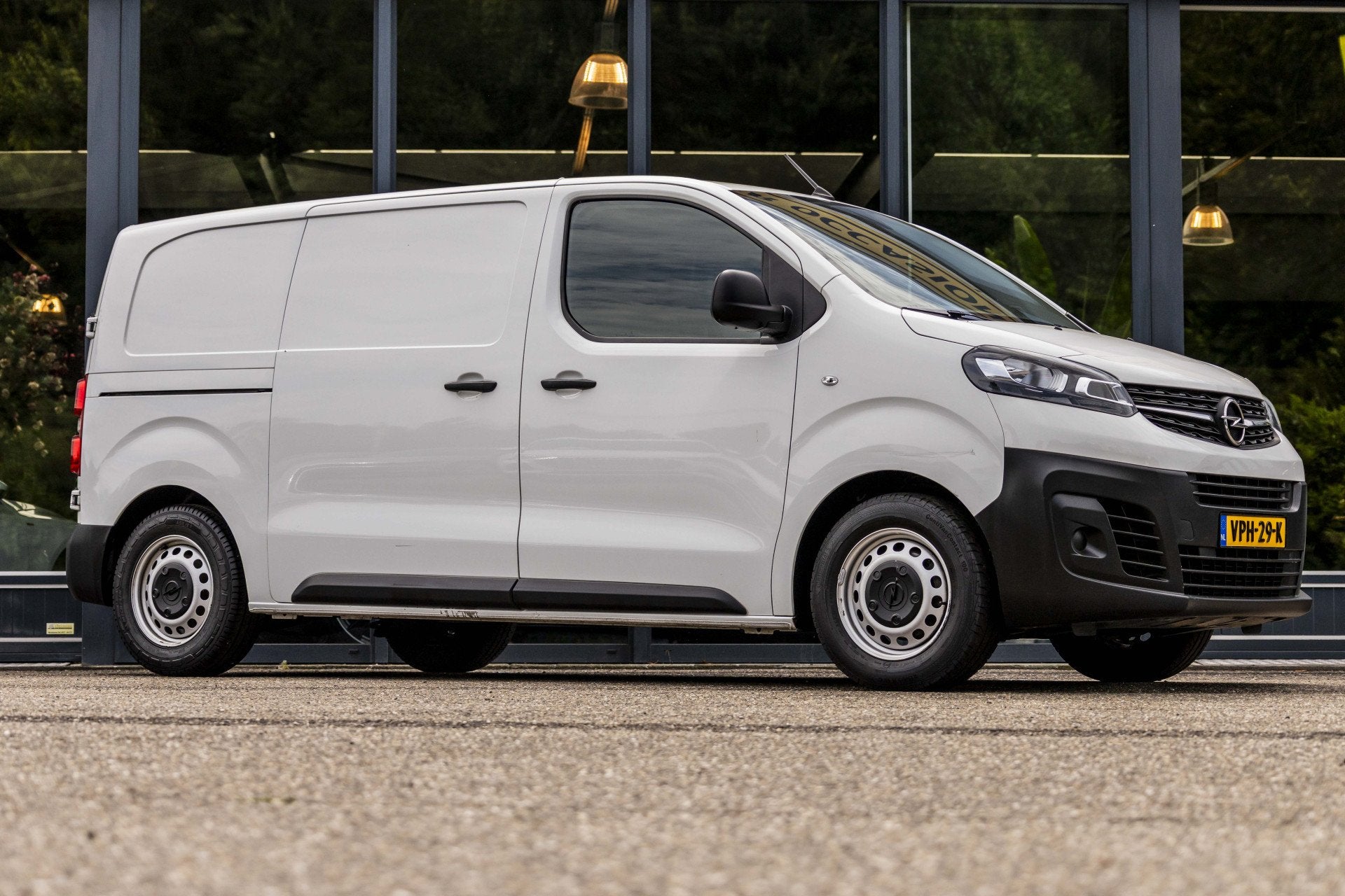 Opel Vivaro 2.0 CDTI L2H1 Edition EX.BTW (bj 2022), Voorwielaandrijving, 145 pk, Gebruikt, Euro 6