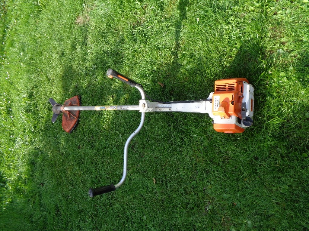 Stihl FS 550 bosmaaier met mes, Ophalen, Gebruikt, 10 tot 30 cm, Stihl