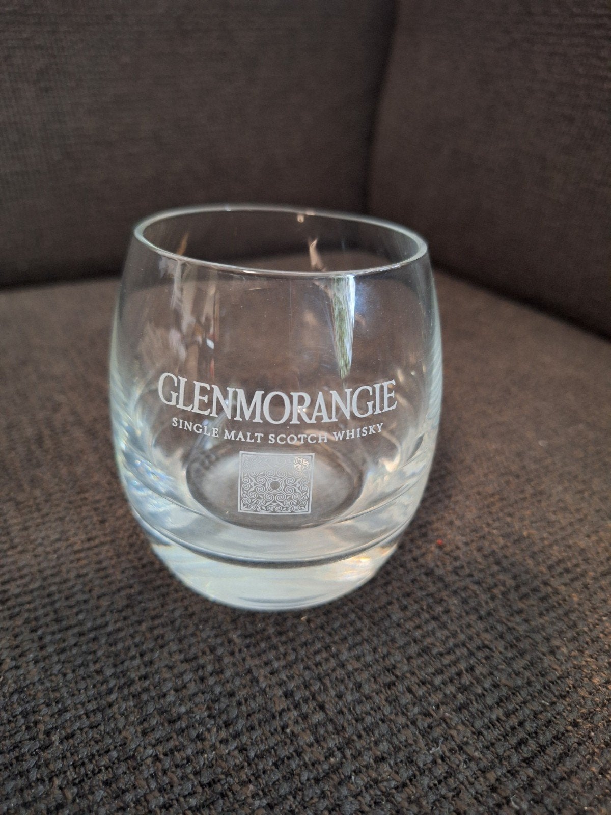 GLENMORANGIE glas, witte letters, Ophalen of Verzenden, Zo goed als nieuw, Borrel- of Shotglas