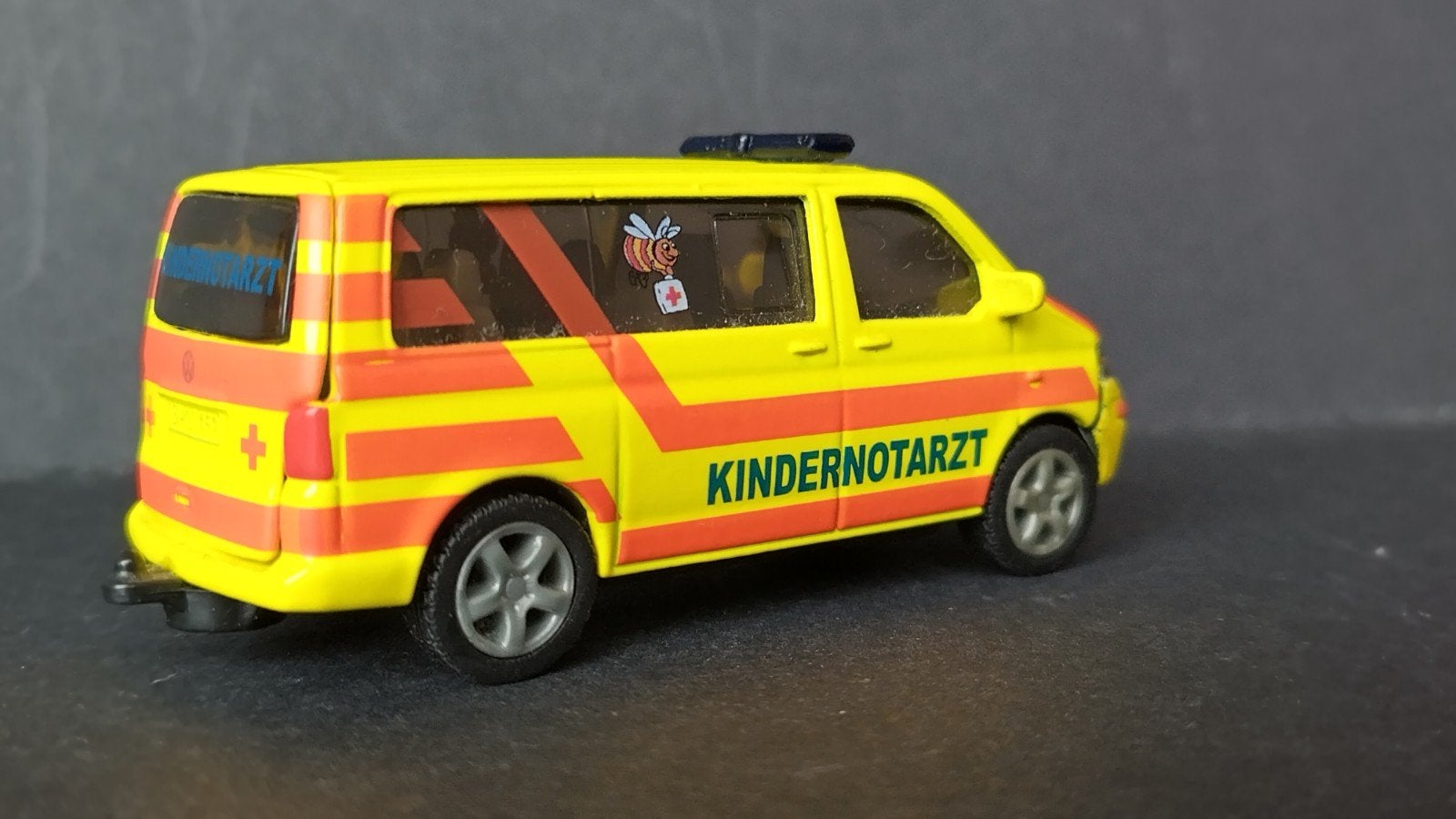 Volkswagen Vw T5 Kindernotarzt 1:55 Siku 1462 Pol, Auto, Ophalen of Verzenden, Zo goed als nieuw, Sieper