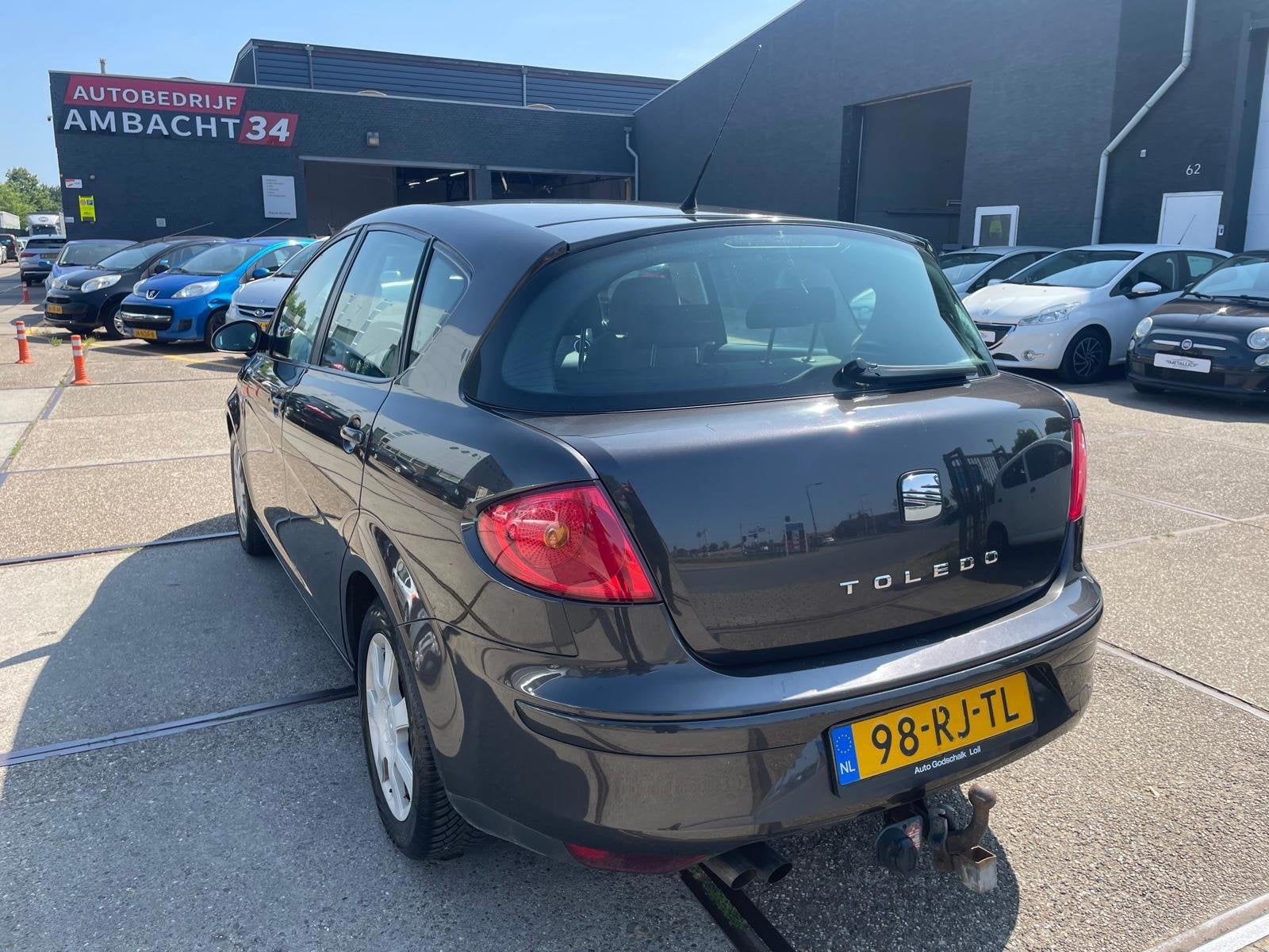 Seat Toledo 2.0 FSI Stylance, Auto's, Seat, Voorwielaandrijving, 1374 kg, 730 kg, Gebruikt