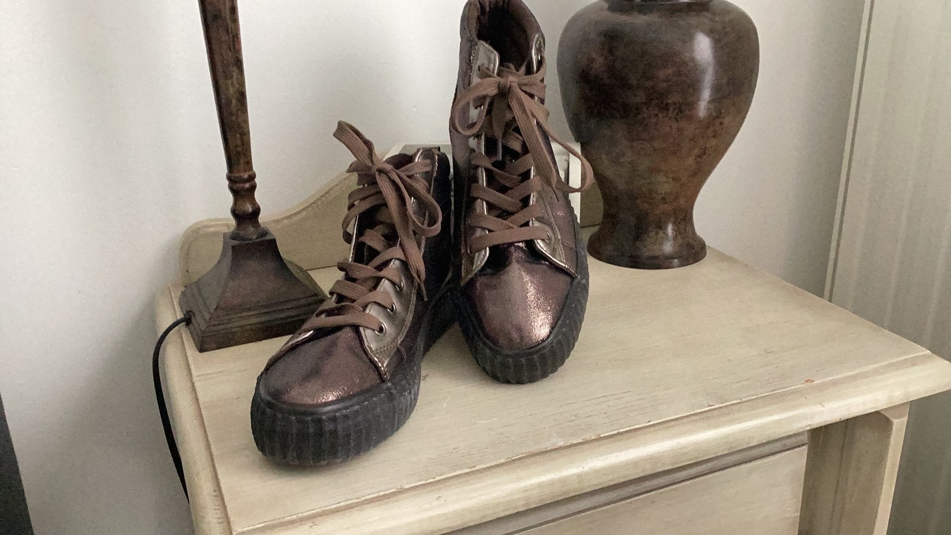 JUliet schoenen maat 40., Kleding | Dames, Ophalen of Verzenden, Zo goed als nieuw, Zwart, Sneakers of Gympen