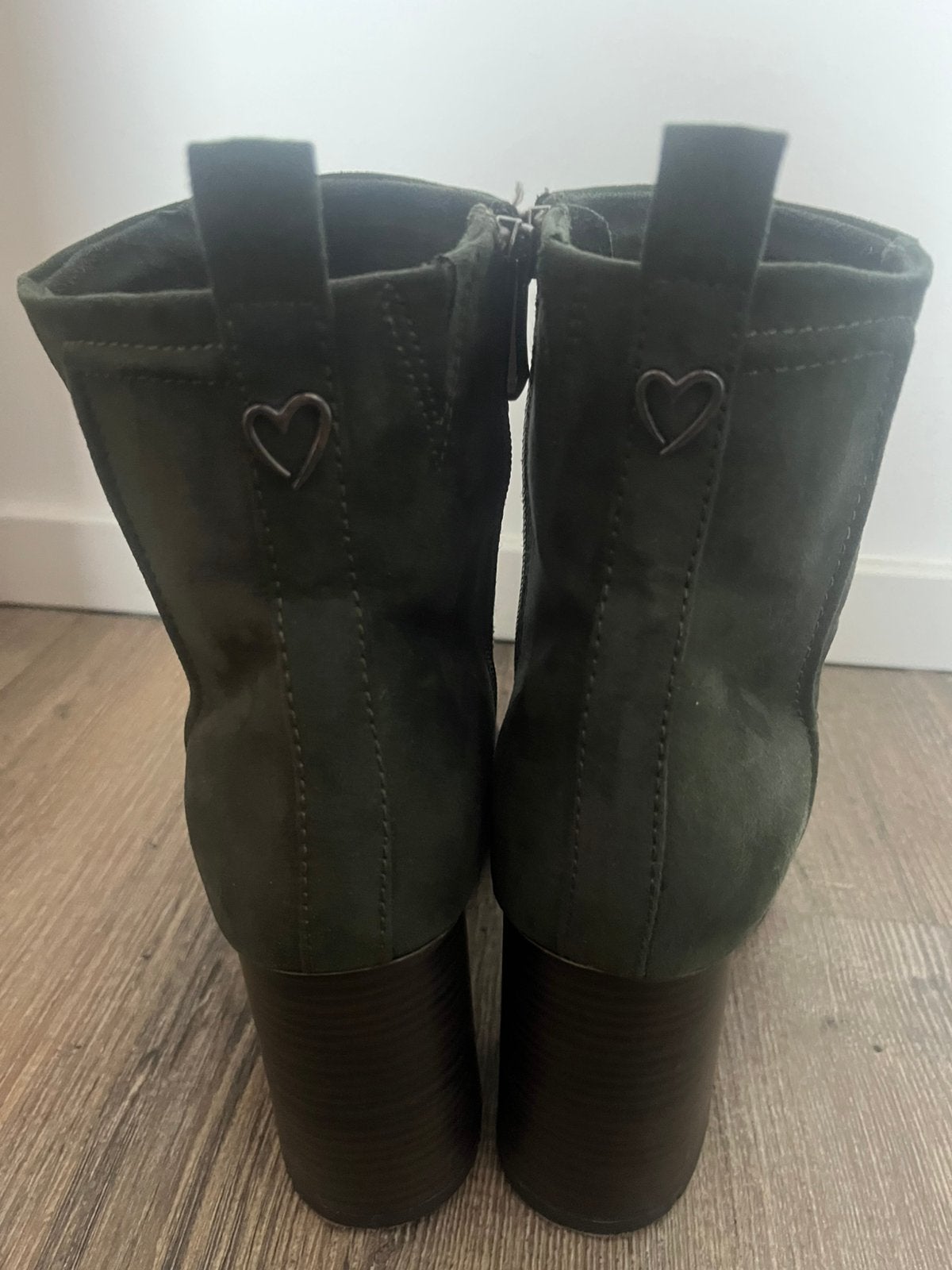 Korte groene laarsjes, hak 8 cm, Ophalen, Zo goed als nieuw, Groen