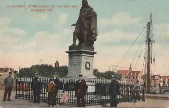 Vlissingen Standbeeld de Ruyter met Stadgezicht, Verzenden, Voor 1920, Gelopen, Zeeland