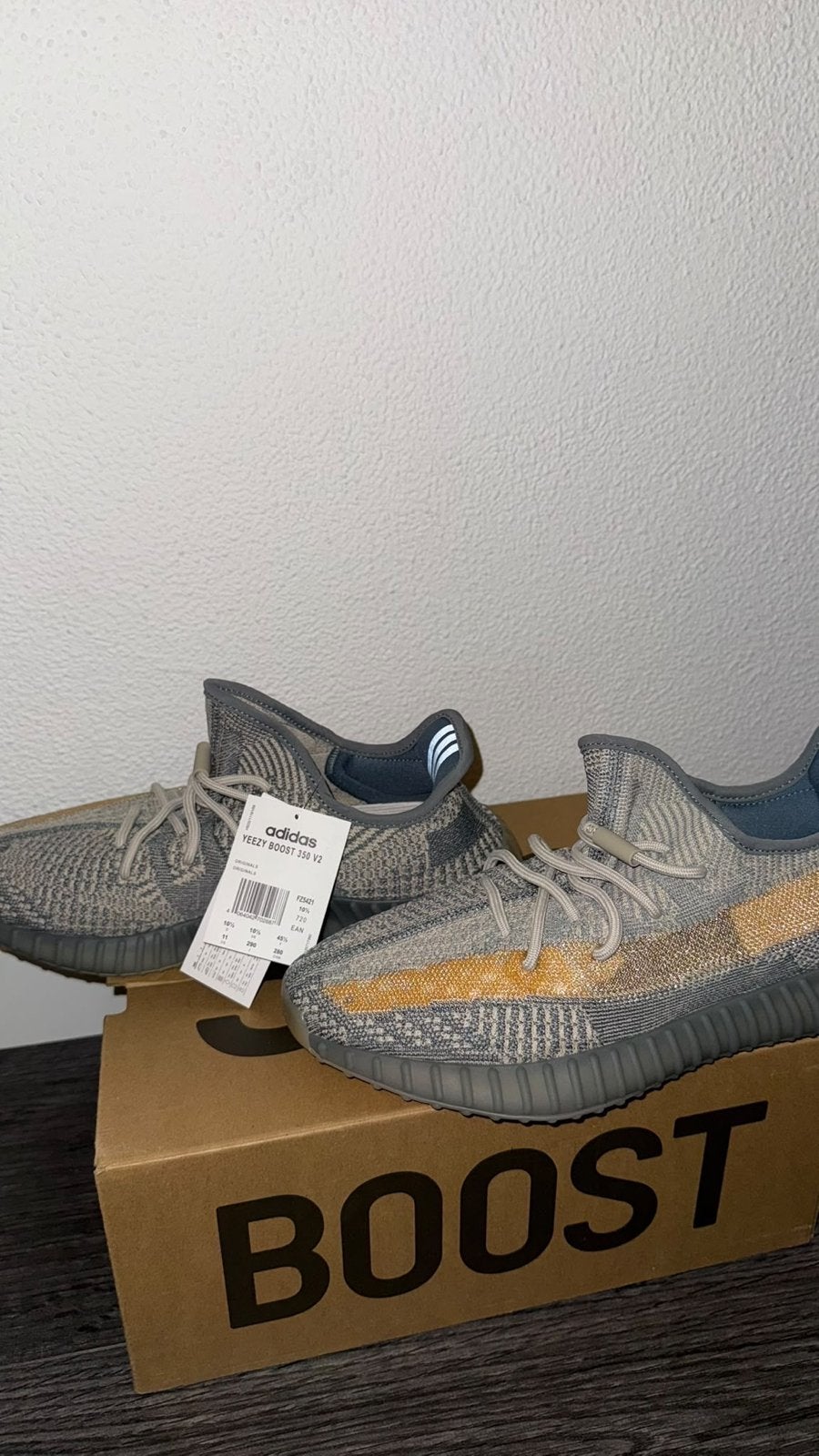 Adidas Yeezy Boost 350 V2 Israfil - Maat 45⅓ - NIEUW, Ophalen of Verzenden, Nieuw, Overige kleuren, Sneakers of Gympen