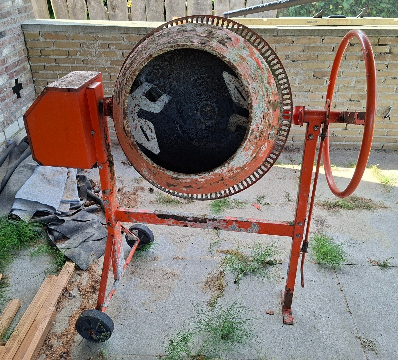 Altrad Betonmolen 130L Metaal Gebruikt, Doe-het-zelf en Verbouw, Ophalen