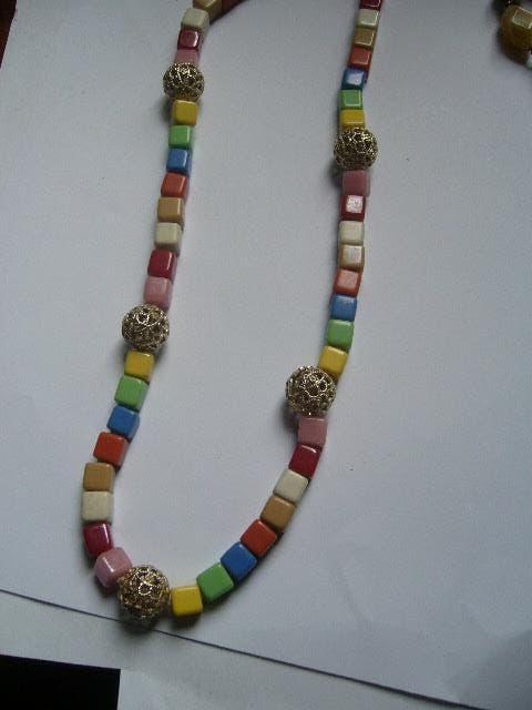 LEUKE VINTAGE KETTING MET VELE KLEUREN, Verzenden, Overige materialen, Ketting