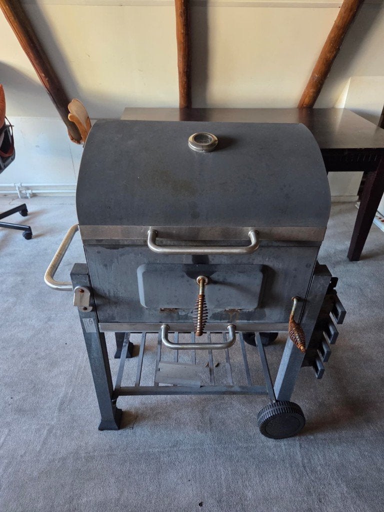 Barbecue / Houtskoolbarbecue / BBQ, Tuin en Terras, Ophalen, Gebruikt, Overige merken