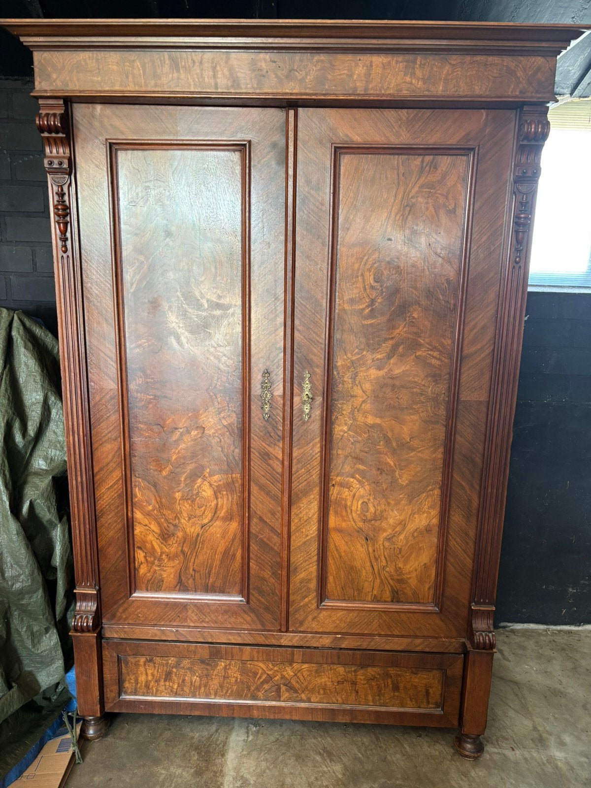 Antieke kast, Ophalen