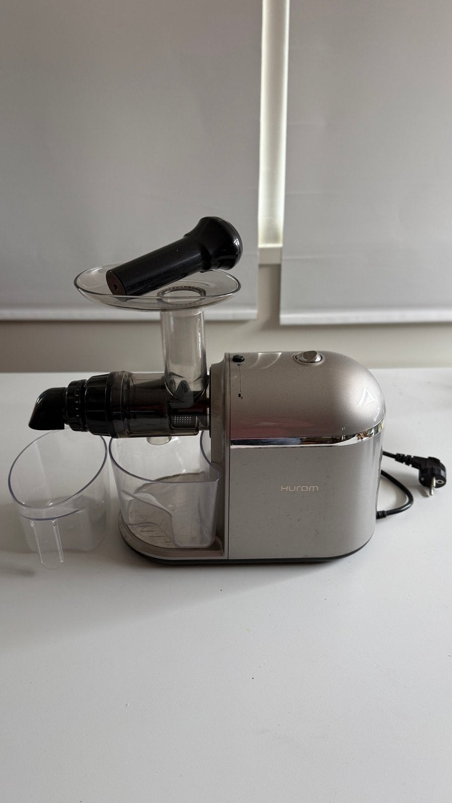 Hurom groentepers - Goed onderhouden slowjuicer, Witgoed en Apparatuur, Keukenmixers, Ophalen, Gebruikt, Vaatwasserbestendig, 1 snelheid