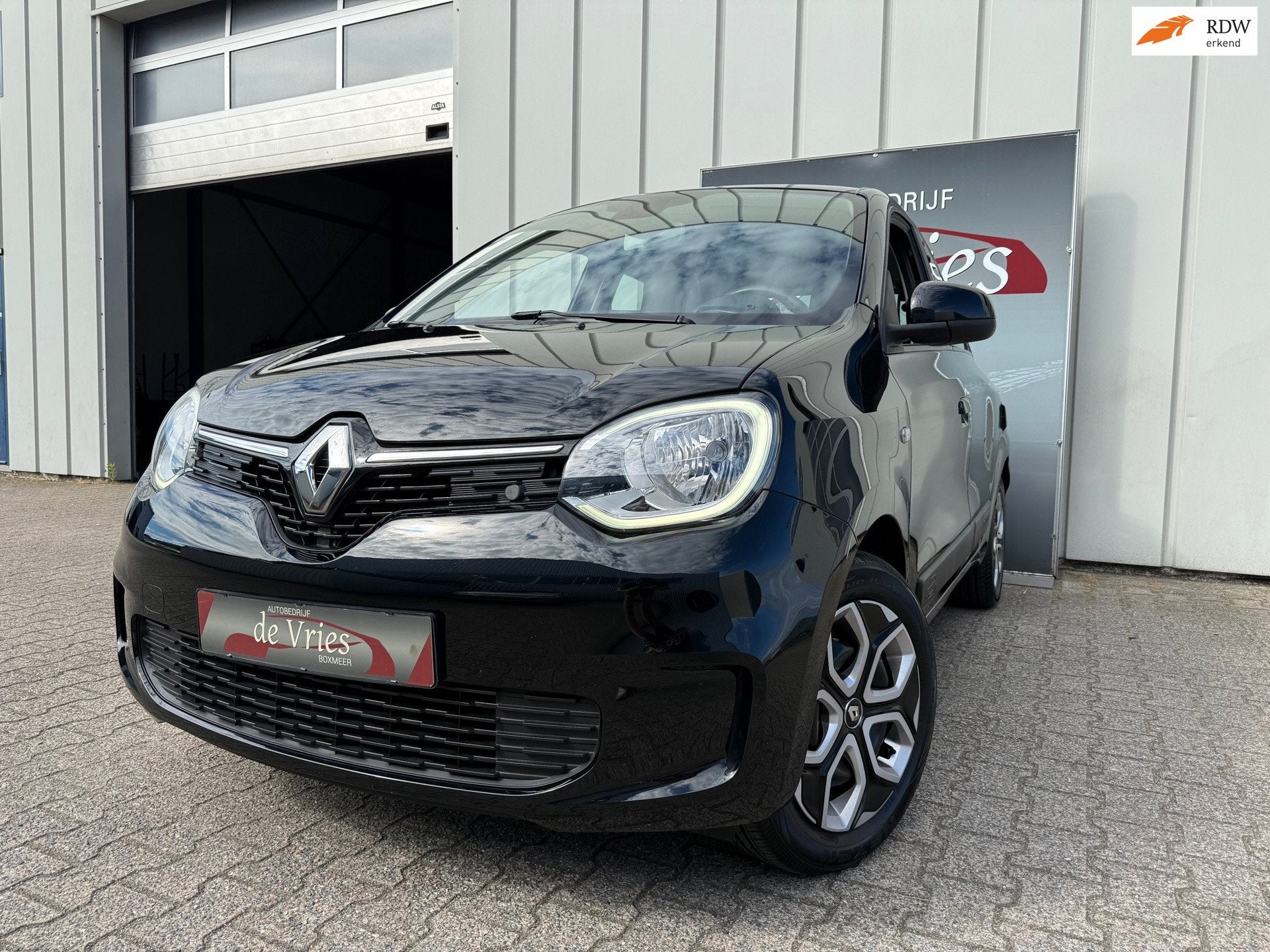 Renault Twingo 1.0 SCe Collection / Airco / Bleutooth / Stoe, Gebruikt, 4 stoelen, Zwart, Origineel Nederlands